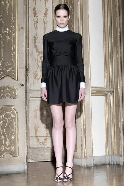Look 3